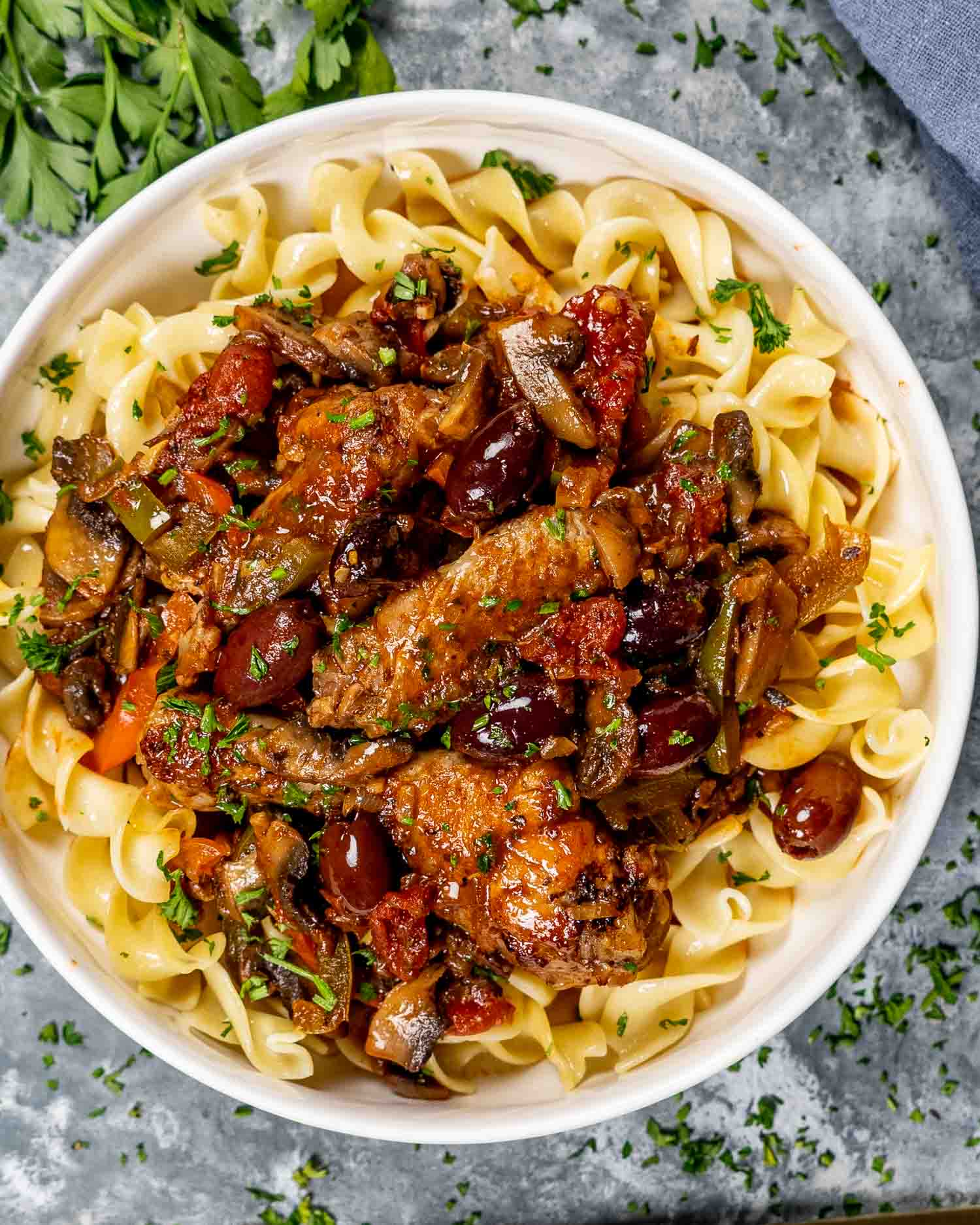 Rustic Chicken Cacciatore (Oven-Baked One-Pot Comfort Food)